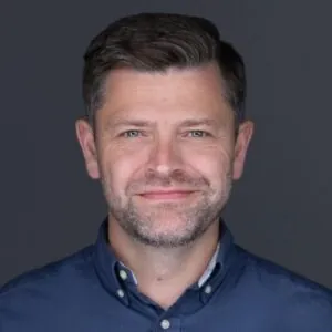 Andrew Mills